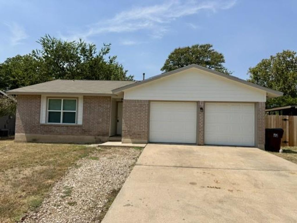 1809 Easton DR, Round Rock, TX 78664