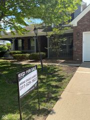1123 Statesman Drive, Brownsburg, IN 46112