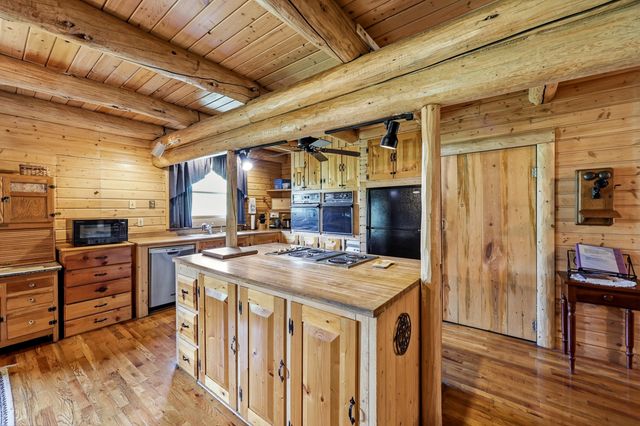 3276 Mundys Landing Road, Versailles, KY 40383