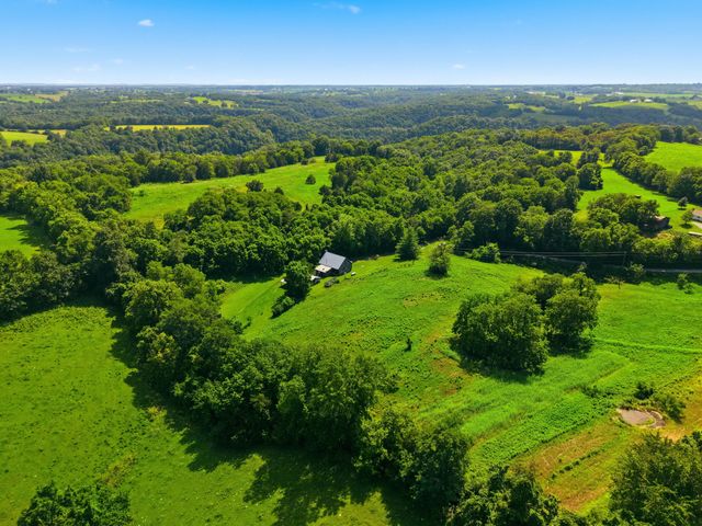 3276 Mundys Landing Road, Versailles, KY 40383