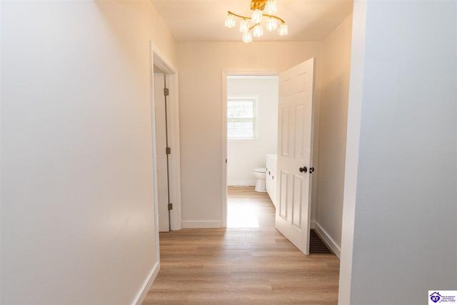 363 S Deepwood Drive, Radcliff, KY 40160
