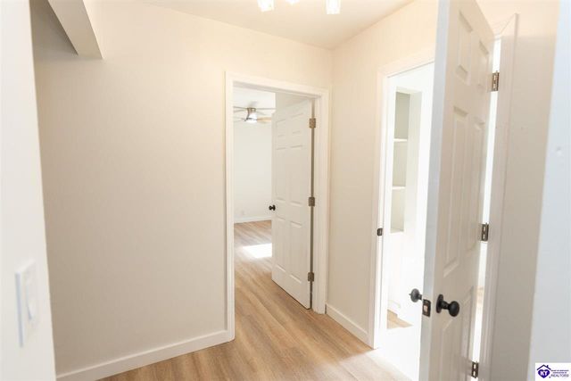 363 S Deepwood Drive, Radcliff, KY 40160