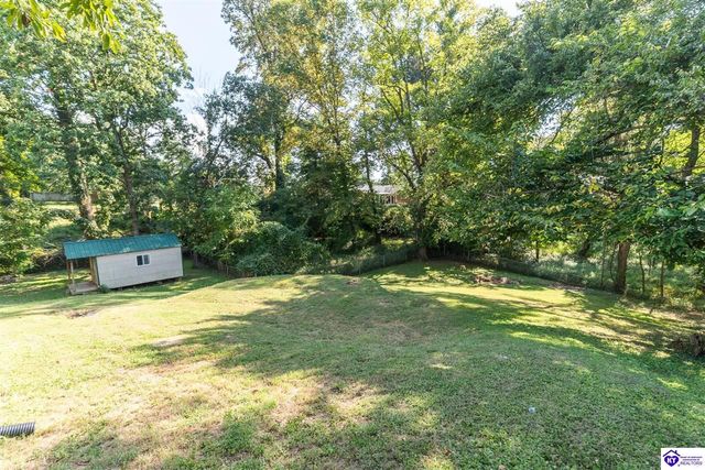 363 S Deepwood Drive, Radcliff, KY 40160