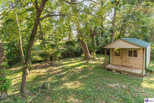 363 S Deepwood Drive, Radcliff, KY 40160