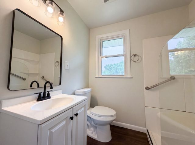 724 Woodmere Dr, Nashville, TN 37217
