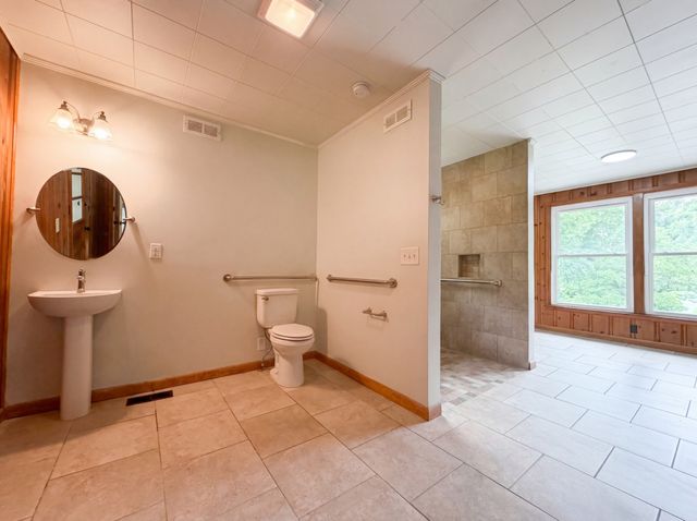 724 Woodmere Dr, Nashville, TN 37217
