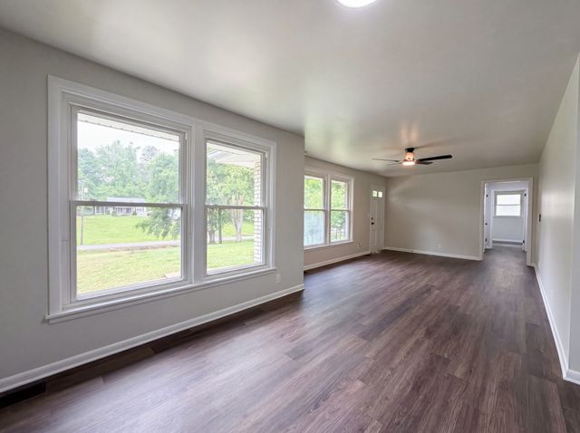 724 Woodmere Dr, Nashville, TN 37217