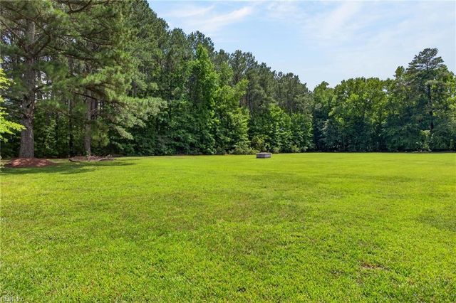 1647 Buckhorn DR, Suffolk, VA 23434