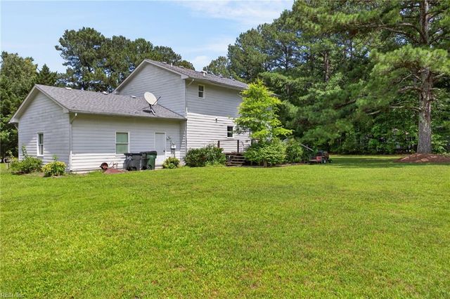1647 Buckhorn DR, Suffolk, VA 23434