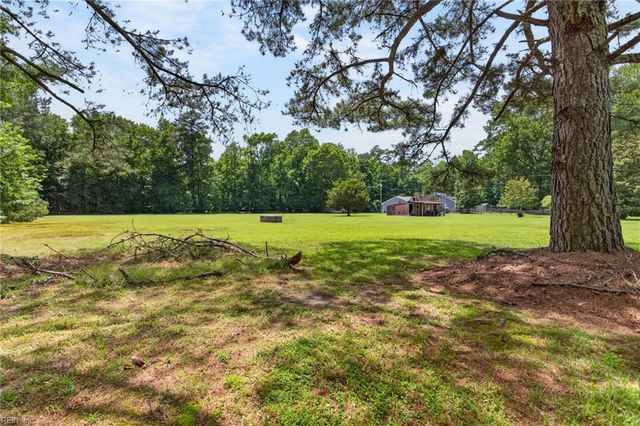 1647 Buckhorn DR, Suffolk, VA 23434
