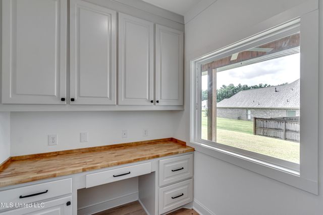 121 Ashby Ridge Drive, Canton, MS 39046