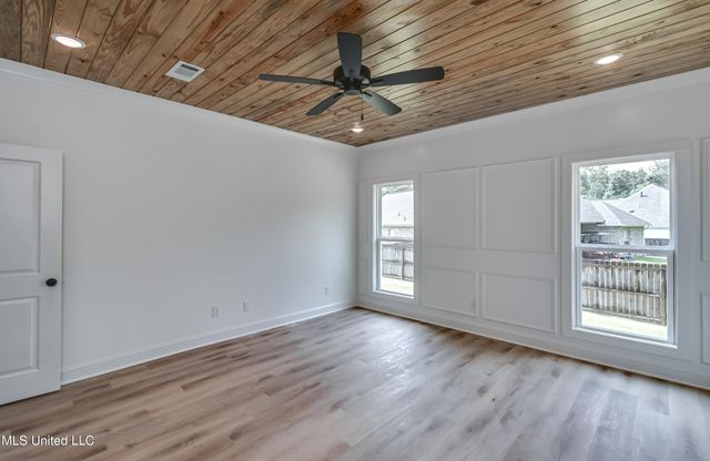 121 Ashby Ridge Drive, Canton, MS 39046