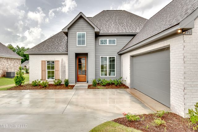 121 Ashby Ridge Drive, Canton, MS 39046