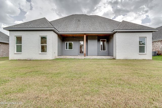 121 Ashby Ridge Drive, Canton, MS 39046
