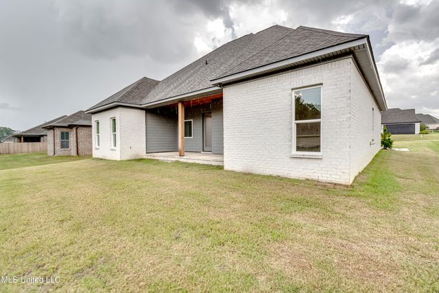 121 Ashby Ridge Drive, Canton, MS 39046