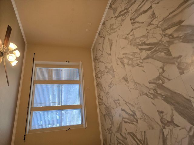 1108 Augusta Bend DR, Hutto, TX 78634
