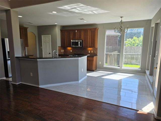 1108 Augusta Bend DR, Hutto, TX 78634