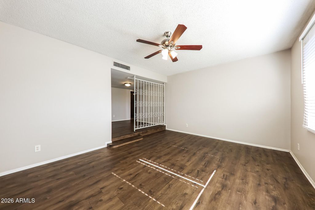 15412 N 55TH Drive, Glendale, AZ 85306 — photo 3