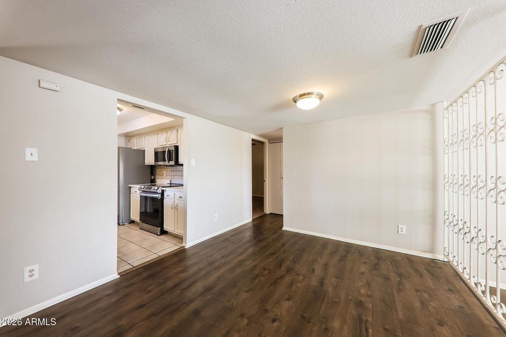 15412 N 55TH Drive, Glendale, AZ 85306 — photo 5