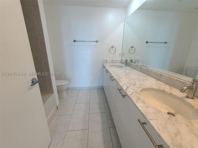 951 BRICKELL AVE 3710, Miami, FL 33131