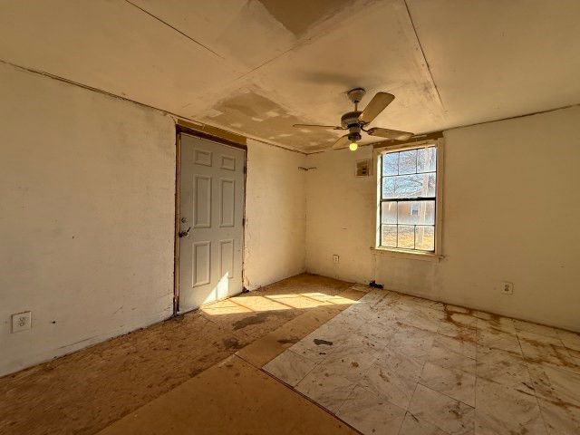 1112 County Road Y, Plainview, TX 79072