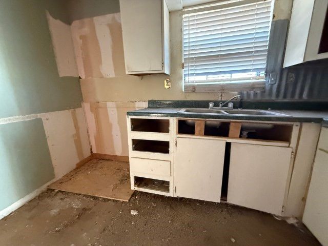 1112 County Road Y, Plainview, TX 79072