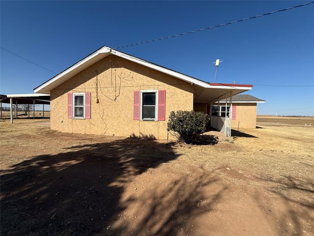 1112 County Road Y, Plainview, TX 79072