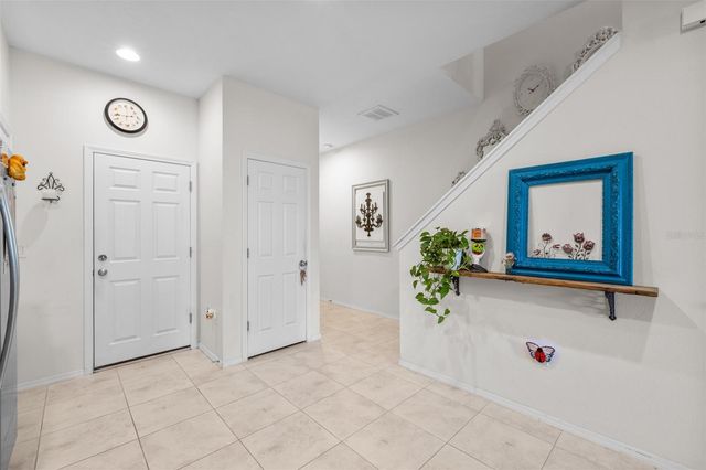 4741 WHITE SANDERLING COURT, Tampa, FL 33619