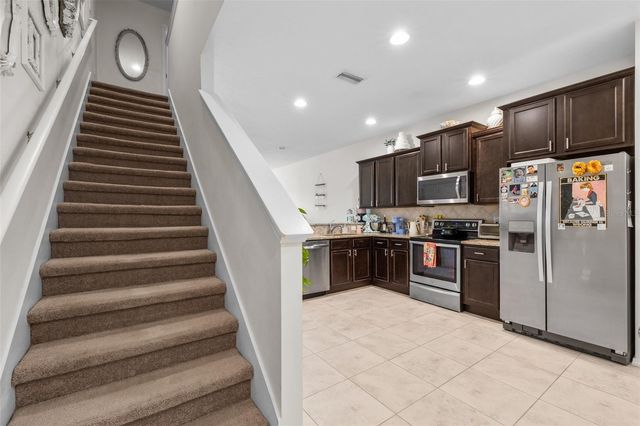 4741 WHITE SANDERLING COURT, Tampa, FL 33619