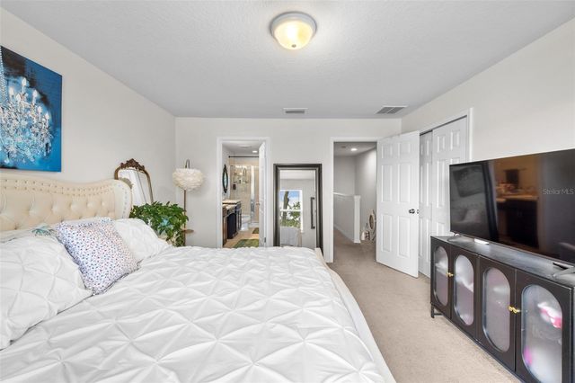 4741 WHITE SANDERLING COURT, Tampa, FL 33619