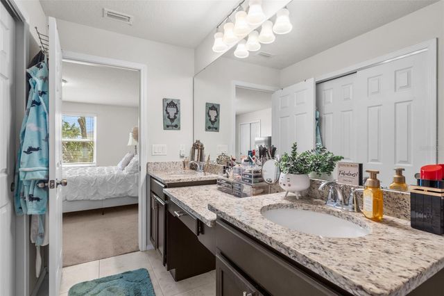 4741 WHITE SANDERLING COURT, Tampa, FL 33619