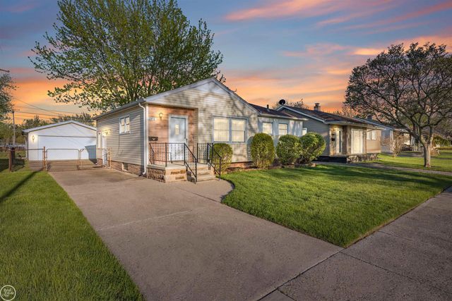 29116 Dembs Street, Roseville, MI 48066