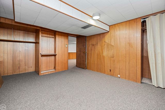 29116 Dembs Street, Roseville, MI 48066