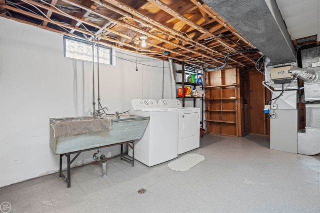 29116 Dembs Street, Roseville, MI 48066