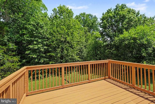 2402 RUFFIN DR, Fredericksburg, VA 22408