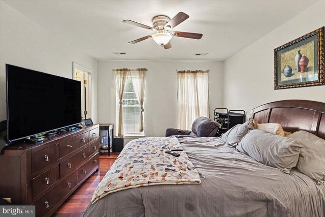2402 RUFFIN DR, Fredericksburg, VA 22408