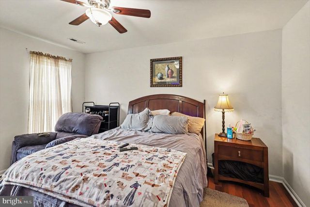 2402 RUFFIN DR, Fredericksburg, VA 22408