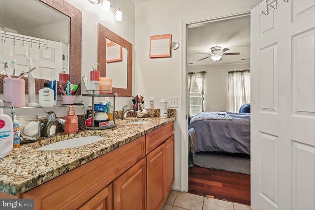 2402 RUFFIN DR, Fredericksburg, VA 22408