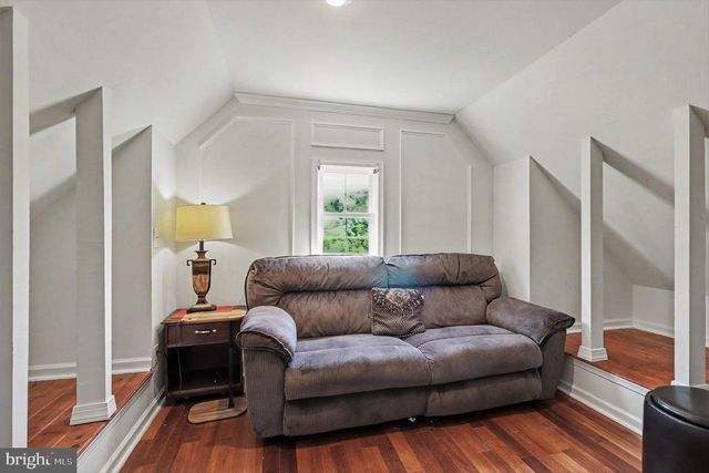 2402 RUFFIN DR, Fredericksburg, VA 22408