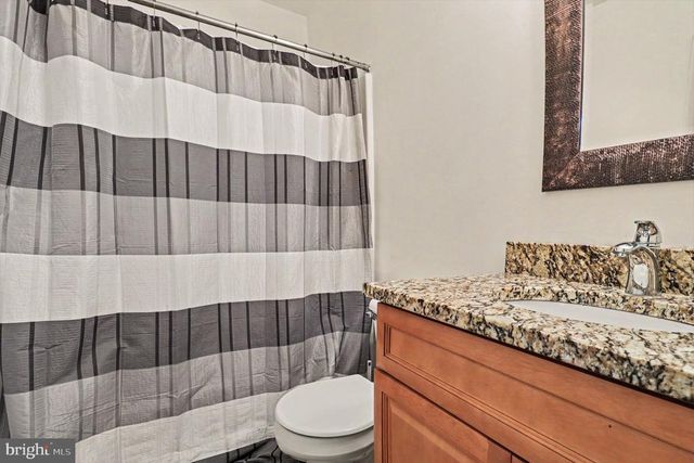 2402 RUFFIN DR, Fredericksburg, VA 22408
