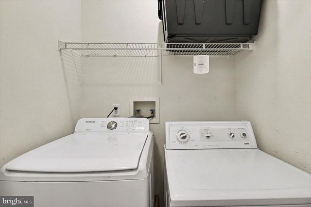 2402 RUFFIN DR, Fredericksburg, VA 22408