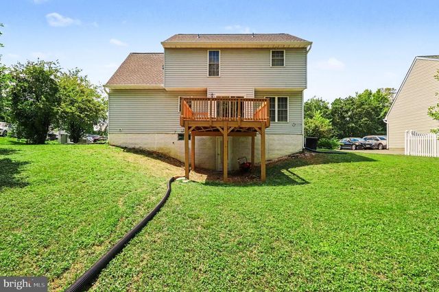 2402 RUFFIN DR, Fredericksburg, VA 22408