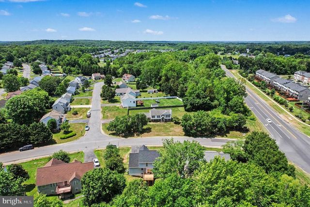 2402 RUFFIN DR, Fredericksburg, VA 22408