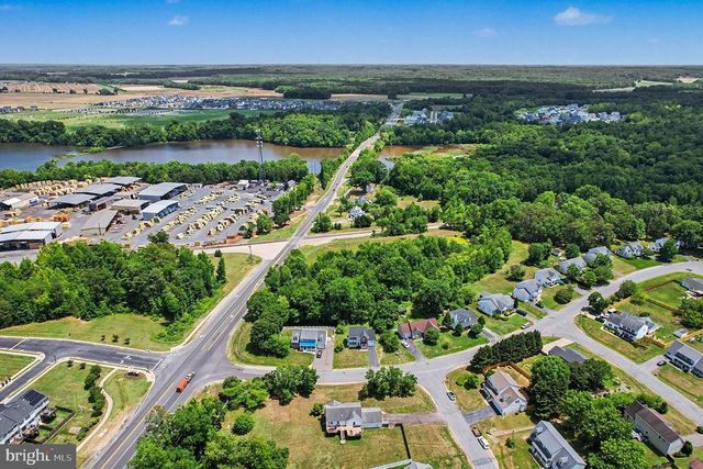 2402 RUFFIN DR, Fredericksburg, VA 22408