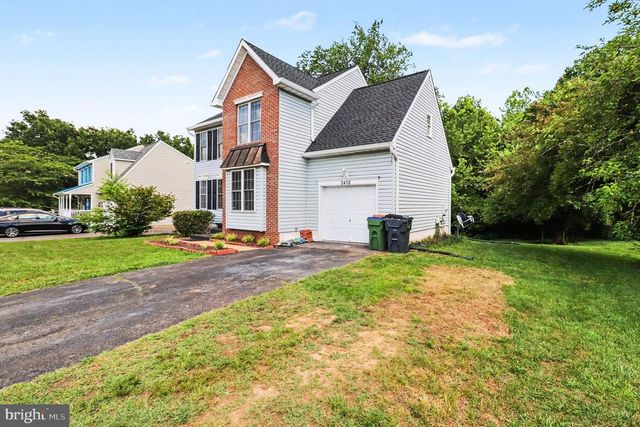 2402 RUFFIN DR, Fredericksburg, VA 22408