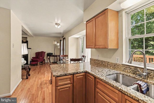 2402 RUFFIN DR, Fredericksburg, VA 22408