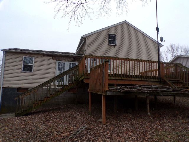 26 Blue Grass Court, Davenport, IA 52802