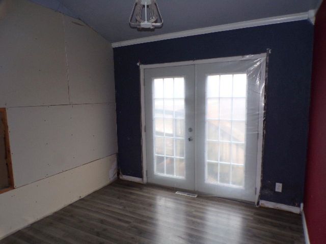 26 Blue Grass Court, Davenport, IA 52802