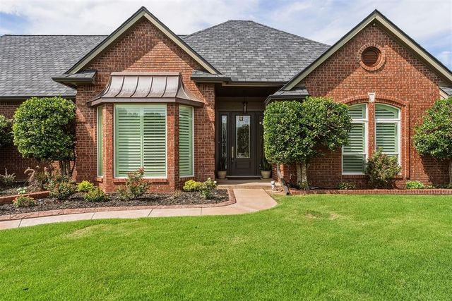 2013 Spirit Wood Lane, Edmond, OK 73025