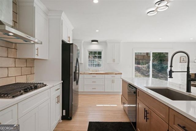 3390 Cedar Island Drive SW, Atlanta, GA 30311